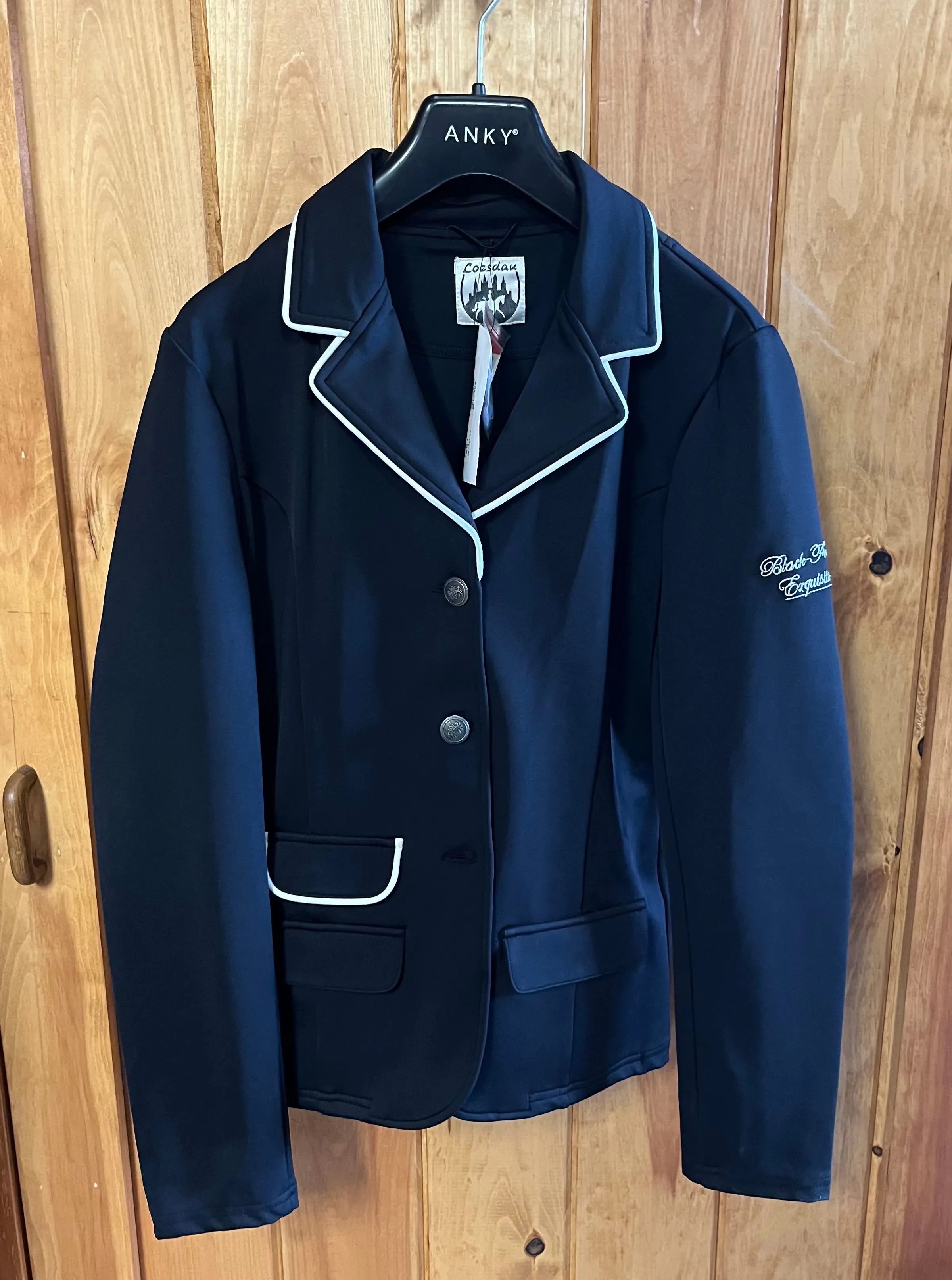 Consignment Black Forest Show Jacket 38