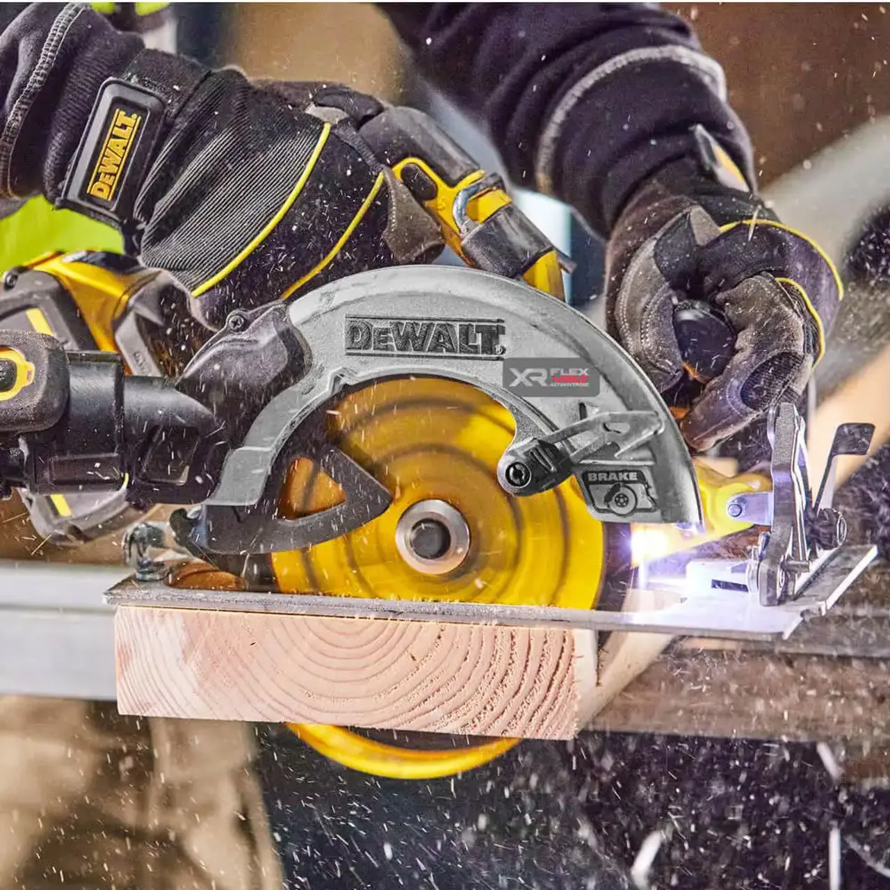 DeWalt DCS570N-XJ 18V XR 184mm Brushless Circular Saw (Body Only)